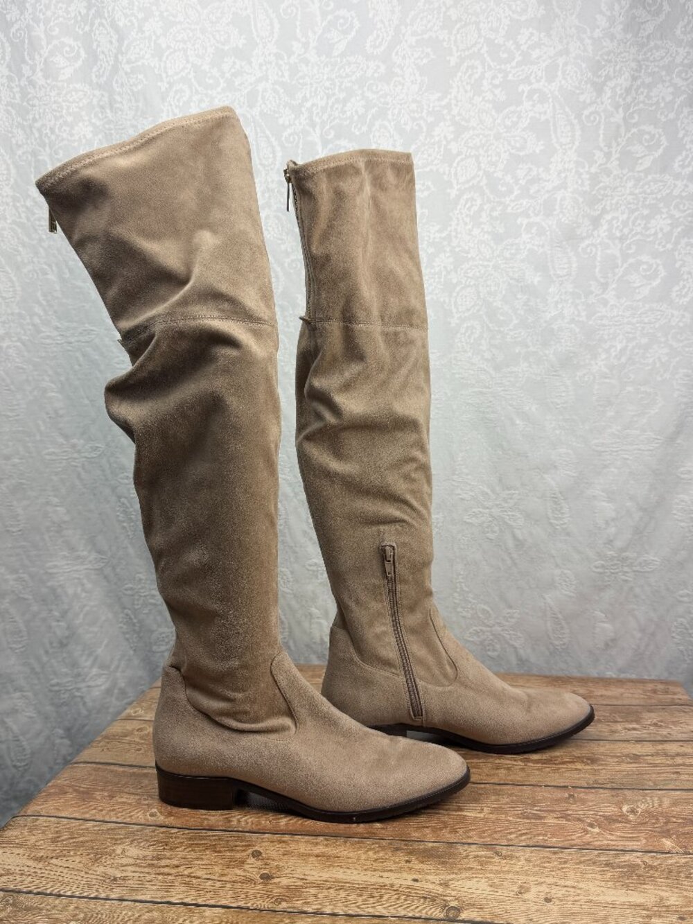 Ivanka Trump Taupe Beige Over The Knee Tall Boots Pointed Toe Flat Heel Size 8